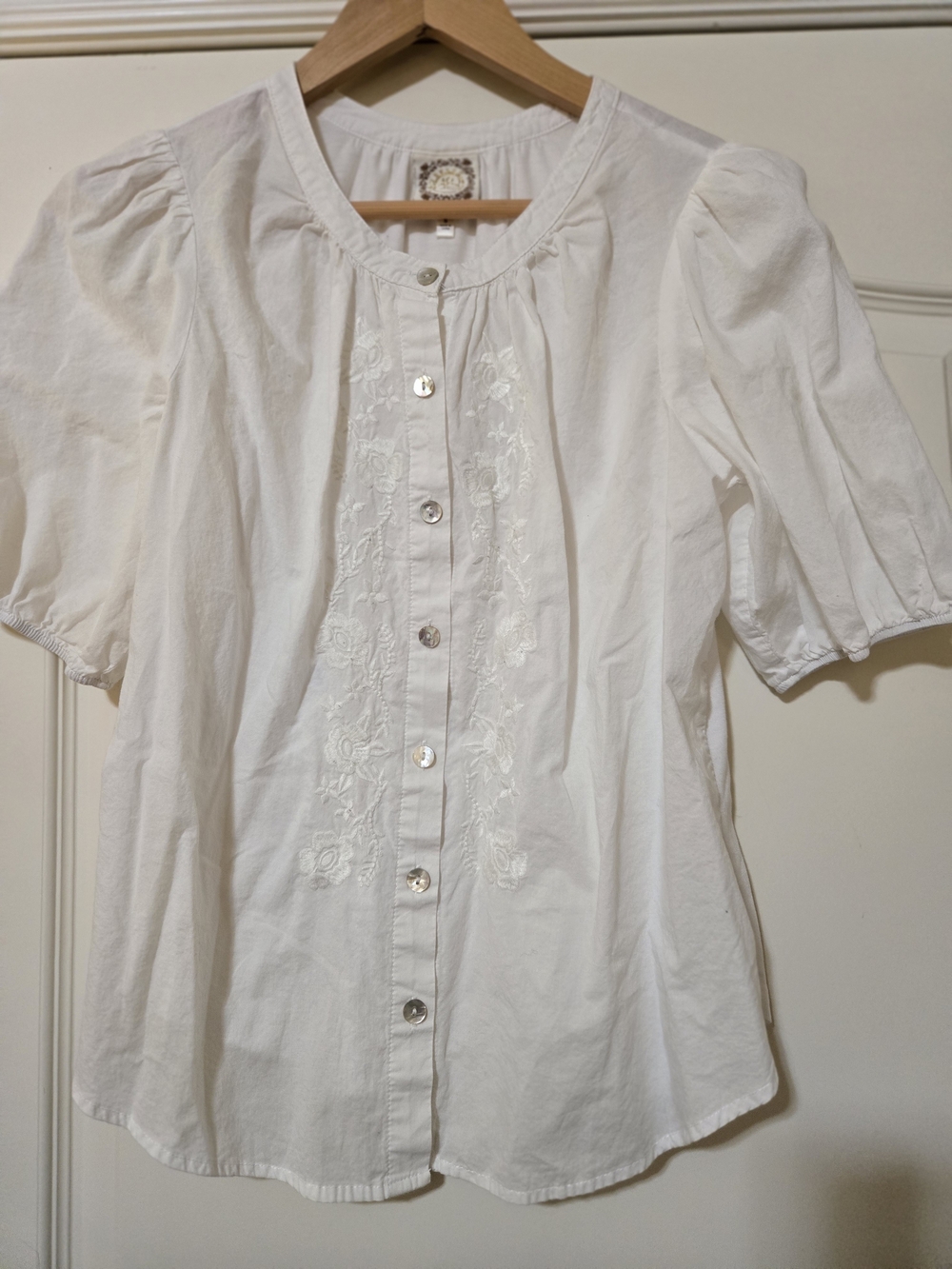 White Embroidered 100% Cotton Button-Front Women's Blouse Feminine Layering